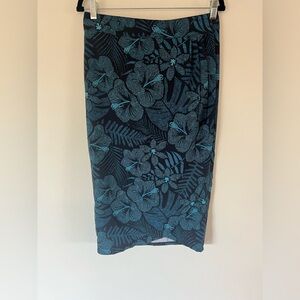 RipSkirt Length‎ 3 Maui Moonlight Blue Tropical Floral Adjustable Beach Skirt